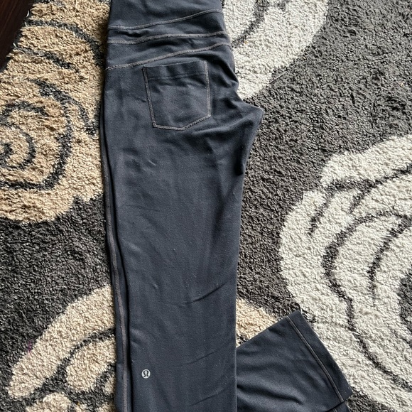 Lululemon vintage leggings - Picture 1 of 3